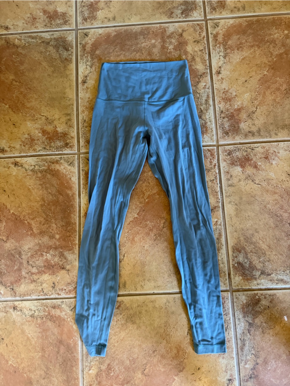 Lululemon 6